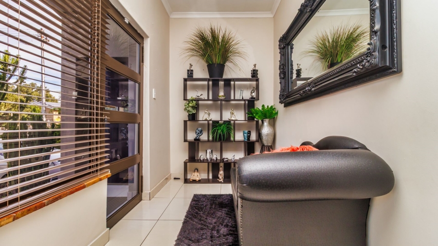 3 Bedroom Property for Sale in Courtrai Western Cape